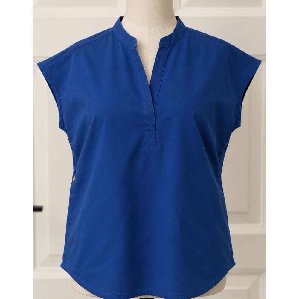 FIGS Women's Rafaela Oversized Short Sleeved Scrub Top Shirt Small S Royal Blue